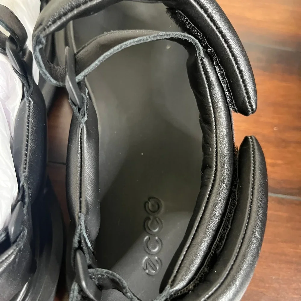 New Ecco Women Offroad Puffy Leather Outdoor Sandals Black size EU 41/ 10-10.5 - Picture 5 of 8